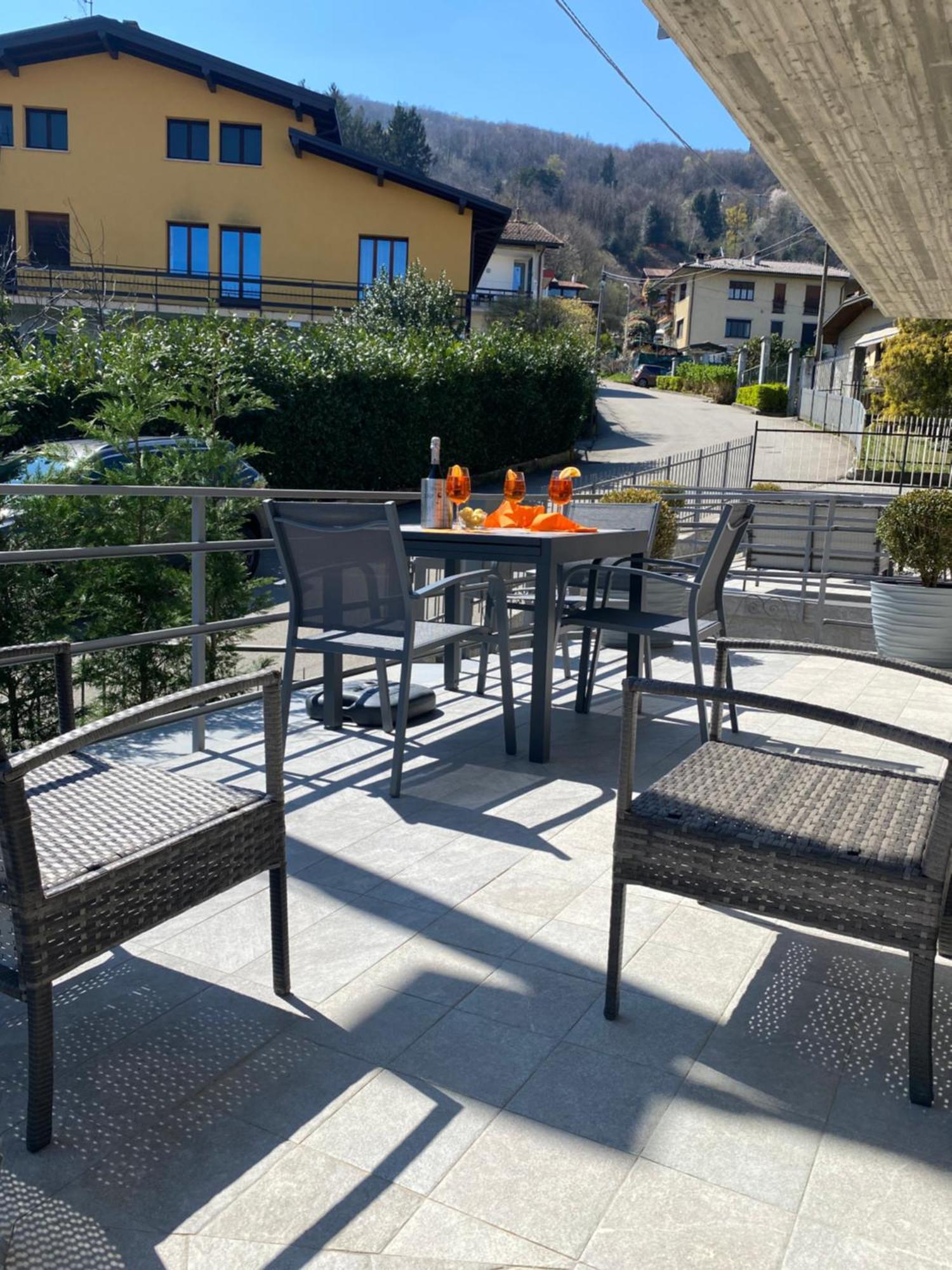 Appartamenti Golfo Borromeo 3 E 4 Baveno Exteriör bild